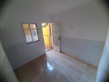 Boa casa de 01 quarto em Madureira. - VCV10009