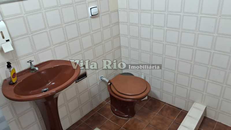 12.1 Banheiro - Salão de Fest - 27