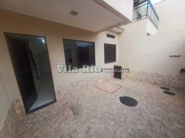 Casa duplex com varanda e vaga de garagem. - VCA20155