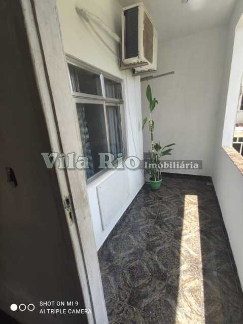 Conheça 6 Varanda 2. do imóvel - Excelente casa tríplex com 04 quartos. - VCA40090 - 19 6 Varanda 2. - 19
