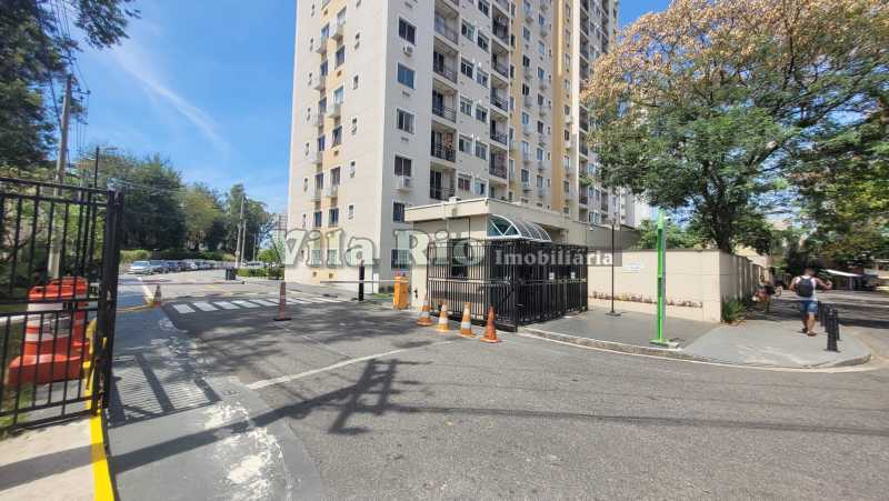 Conheça 22 Entrada condomínio. do imóvel - Belo apartamento 02 quartos no Dez Zona Norte. - VAP21600 - 30 22 Entrada condomínio. - 30