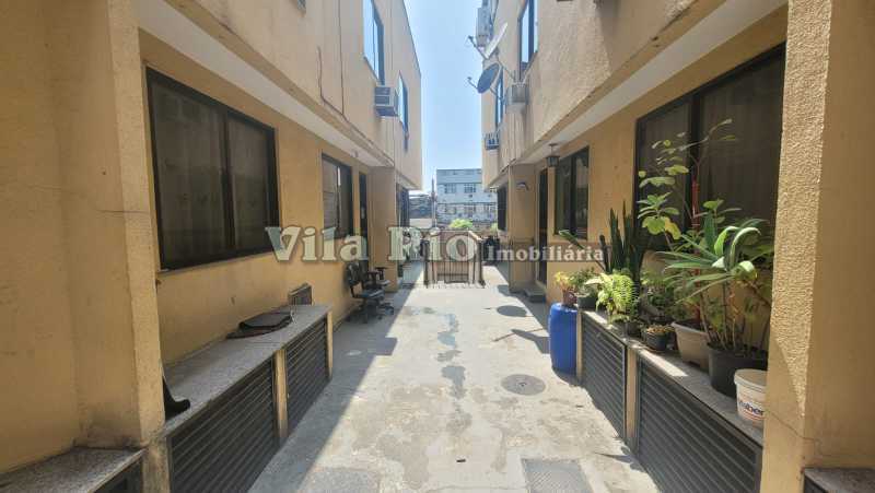 10 Condomínio 2. - 27