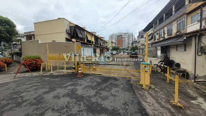 8 Rua fechada 1. - 22