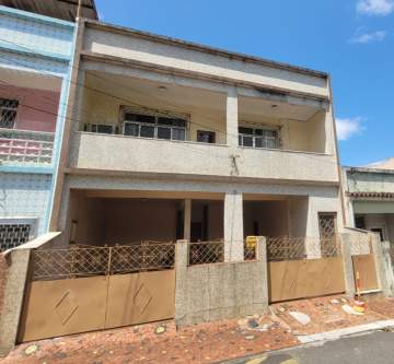 Excelente casa triplex com terraço. - VCV30018