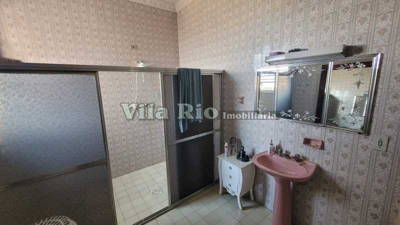 Conheça 7 Banheiro 2. do imóvel - Excelente casa triplex com terraço. - VCV30018 - 14 7 Banheiro 2. - 14