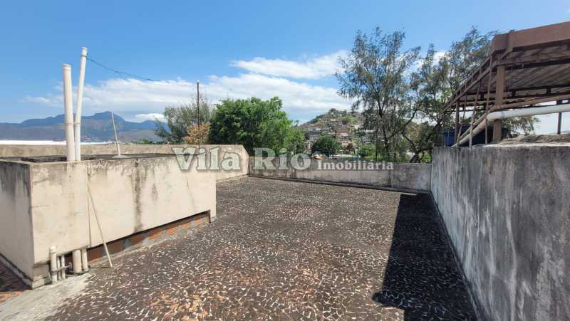 Conheça 12 Terraço 4. do imóvel - Excelente casa triplex com terraço. - VCV30018 - 25 12 Terraço 4. - 25