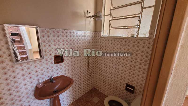 Conheça 13 Banheiro 1. do imóvel - Excelente casa triplex com terraço. - VCV30018 - 26 13 Banheiro 1. - 26