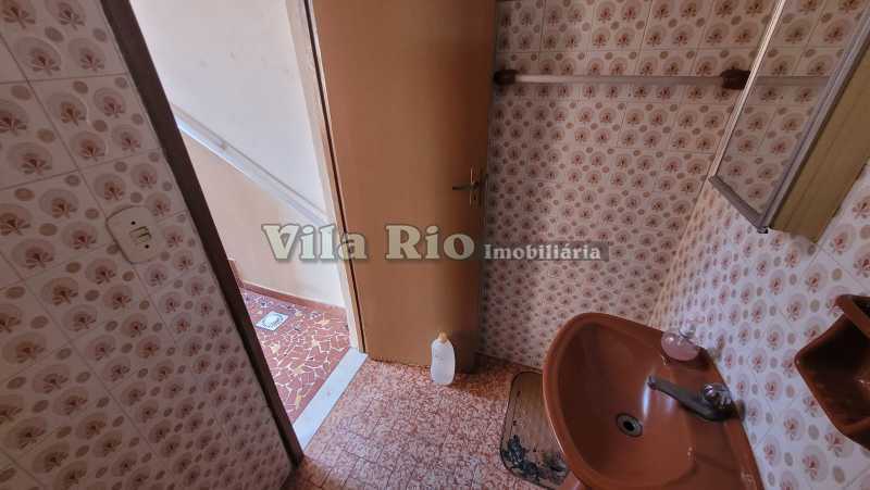 Conheça 13 Banheiro 2. do imóvel - Excelente casa triplex com terraço. - VCV30018 - 27 13 Banheiro 2. - 27