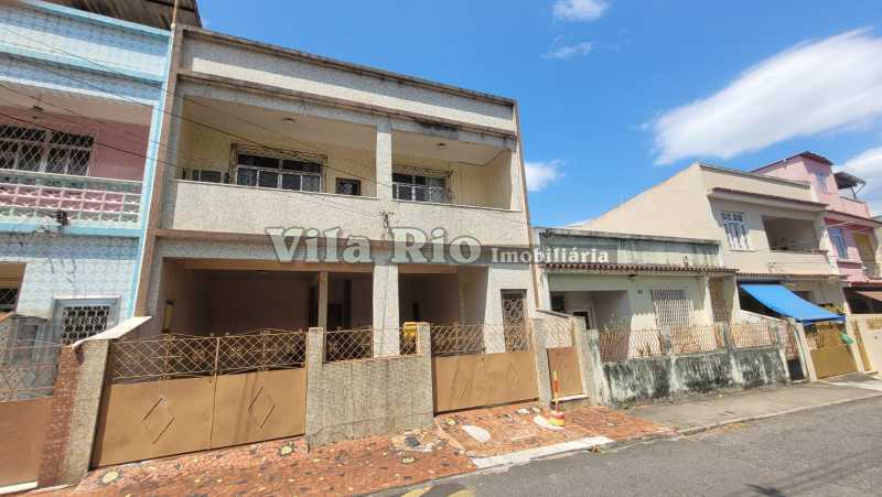 Conheça 15 Fachada. do imóvel - Excelente casa triplex com terraço. - VCV30018 - 29 15 Fachada. - 29