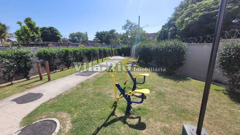 11 Academia de idosos. - 24