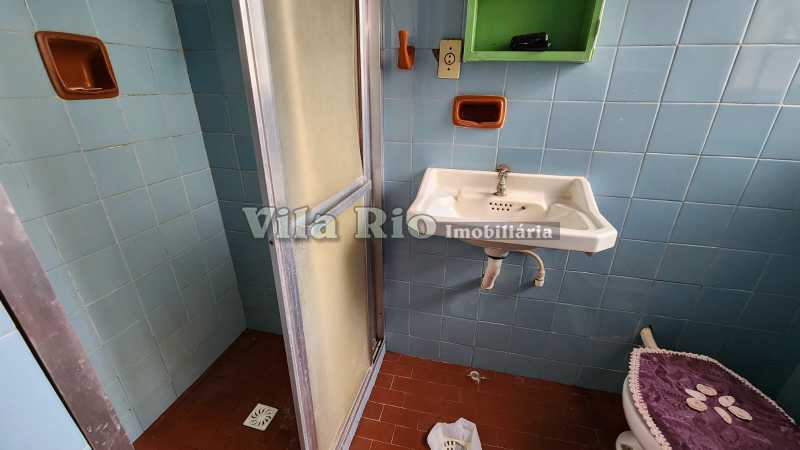 Banheiro de serviço. - 18