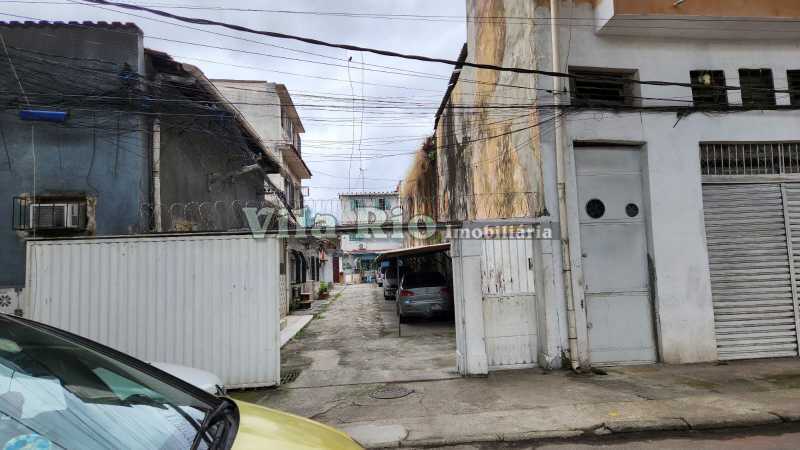 Entrada da vila. - 26