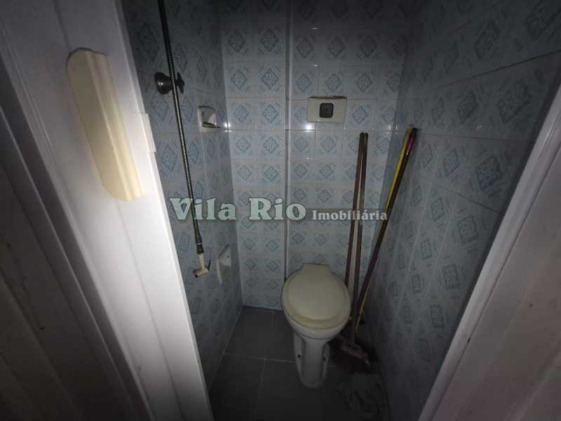 Banheiro de serviço. - 7