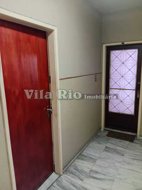 Entrada social e de serviço - 22