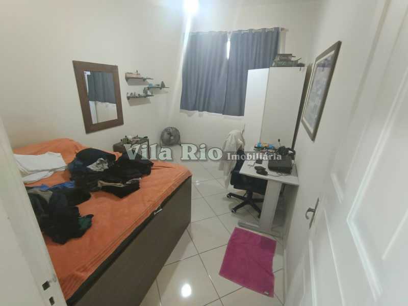 Quarto 2, frente. - 13