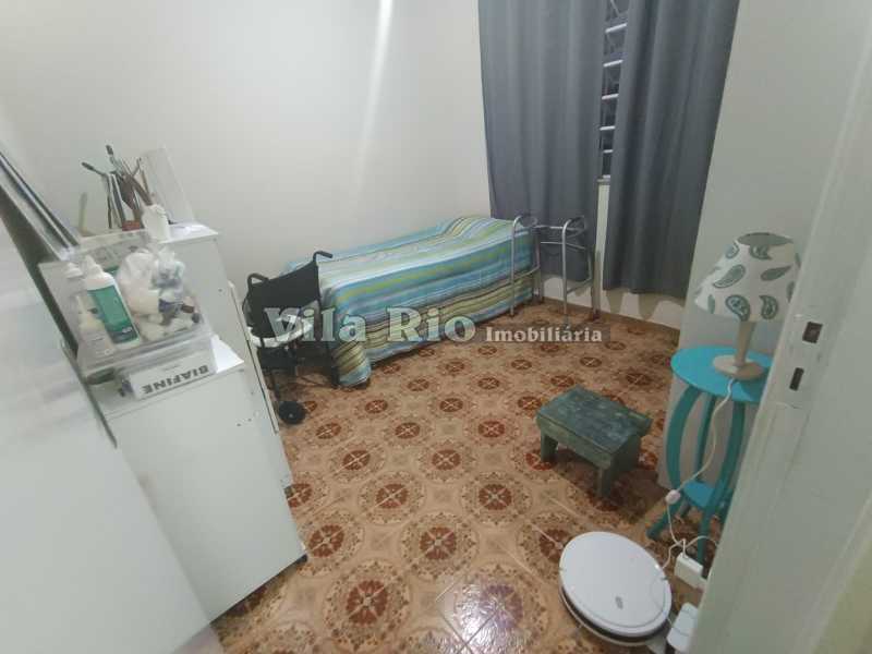 Quarto 2, fundos. - 25