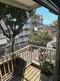 Apartamento em rua fechada com duas vagas na garagem. - VAP21640