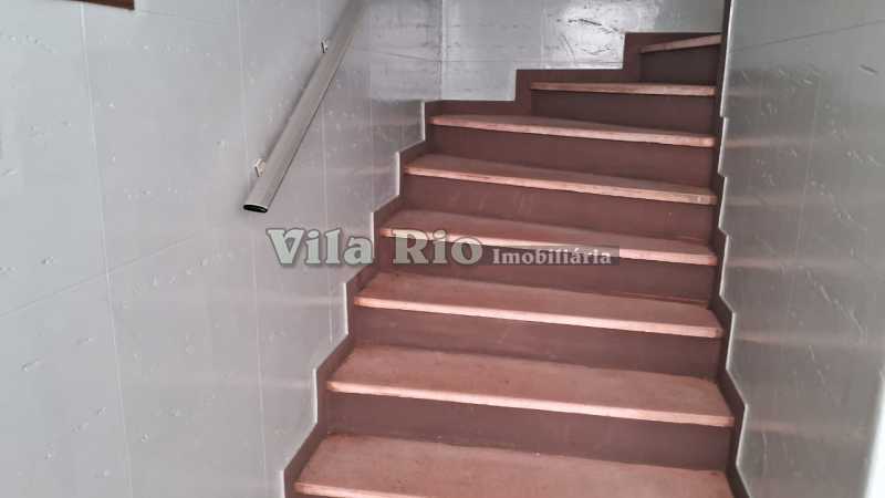 8.1 Escada 1 lance. - 24