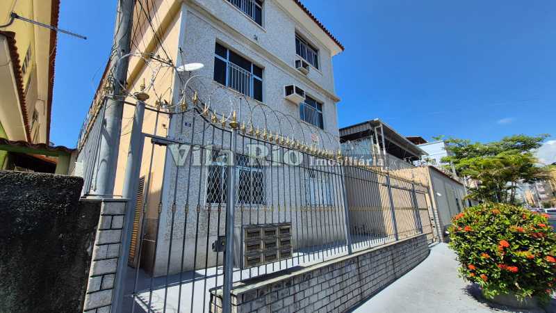 Conheça 1. do imóvel - Amplo apartamento 02 quartos na Vila da Penha. - VAP21659 - 28 1. - 28