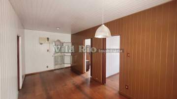 Casa com área gourmet e chalé em Bento Ribeiro. - VCA40094