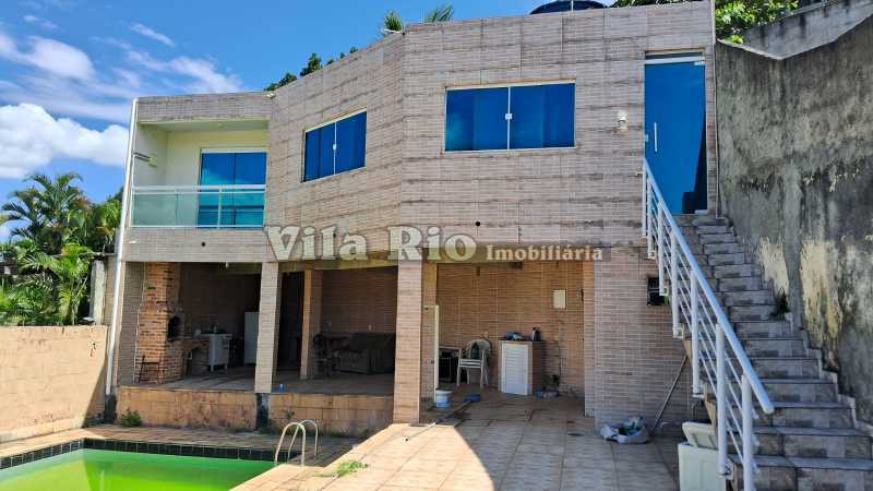 14.1 Fachada - Casa Fds. - 22