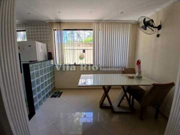 Apartamento tipo casa 03 quartos sendo 01 suíte. - VAP30530