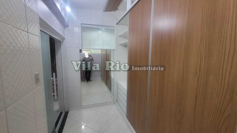 Conheça 10 Closet 2 do imóvel - Belo apartamento tipo casa com 03 quartos e área gourmet. - VAP30531 - 19 10 Closet 2 - 19