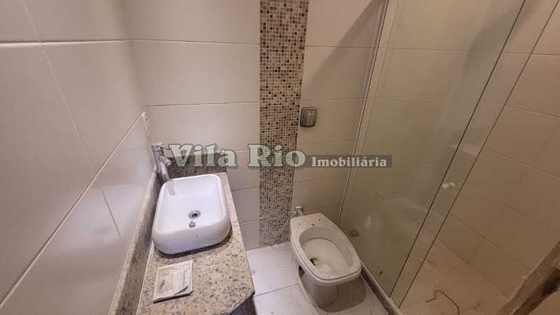 Conheça 13 Banheiro social 1. do imóvel - Excelente apartamento 04 quartos e 03 banheiros na Vila da Penha. - VAP40028 - 23 13 Banheiro social 1. - 23