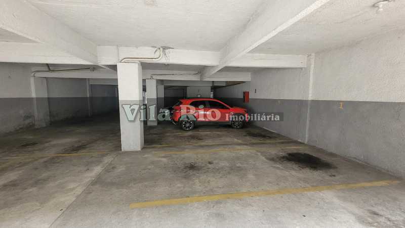 Conheça 17 Garagem. do imóvel - Excelente apartamento 04 quartos e 03 banheiros na Vila da Penha. - VAP40028 - 30 17 Garagem. - 30