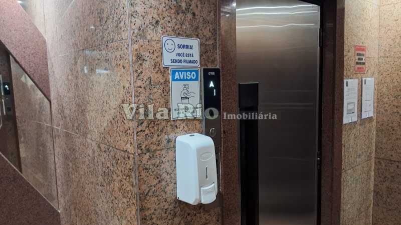Conheça 12.1 Elevador. do imóvel - Bom apartamento a 10 minutos a pé do Shopping Carioca. - VAP21749 - 26 12.1 Elevador. - 26