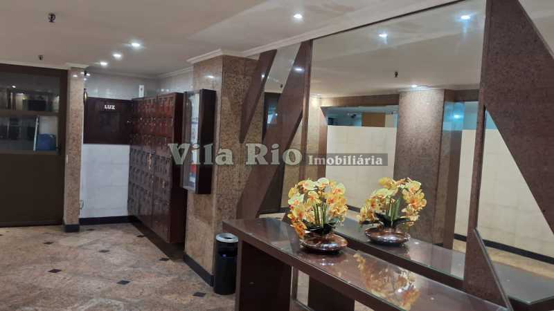 Conheça 13.1 Hall. do imóvel - Bom apartamento a 10 minutos a pé do Shopping Carioca. - VAP21749 - 27 13.1 Hall. - 27