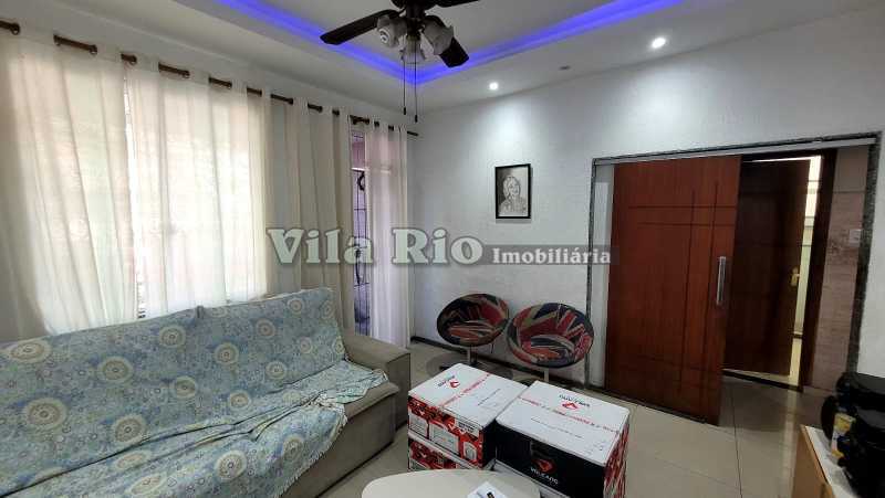 Conheça 6 Sala 2. do imóvel - Espetacular casa duplex com piscina na Vila da Penha. - VCA40095 - 8 6 Sala 2. - 8