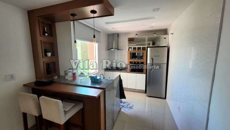 Conheça 15 Cozinha 1. do imóvel - Espetacular casa duplex com piscina na Vila da Penha. - VCA40095 - 21 15 Cozinha 1. - 21