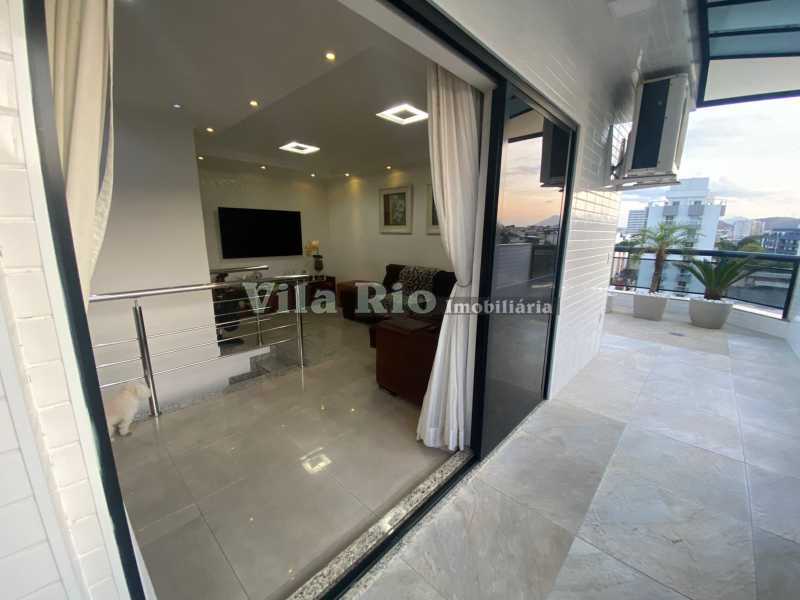 Sala-Varanda 2° Pavimento - 17