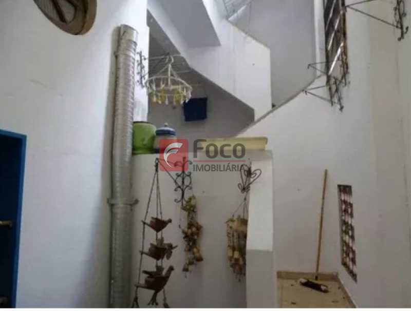 Conheça circulação Externa do imóvel - Casa à venda Rua Roquete Pinto, Urca, Rio de Janeiro - R$ 3.500.000 - JBCA100001 - 11 circulação Externa - 11