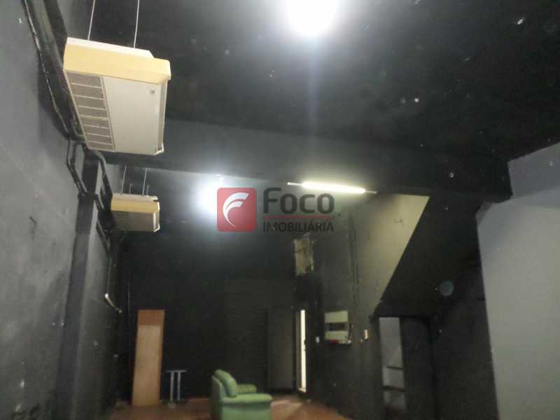 Conheça SALÃO 1º PAV. do imóvel - Prédio 495m² à venda Rua Alice, Laranjeiras, Rio de Janeiro - R$ 1.150.000 - FLPR00008 - 7 SALÃO 1º PAV. - 7