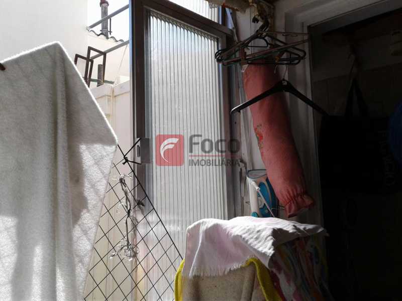 Conheça ÁREA SERVIÇO do imóvel - Apartamento à venda Rua Andrade Pertence, Catete, Rio de Janeiro - R$ 580.000 - FLAP22112 - 21 ÁREA SERVIÇO - 21