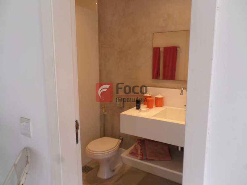 BANHEIRO 2º PISO - 13