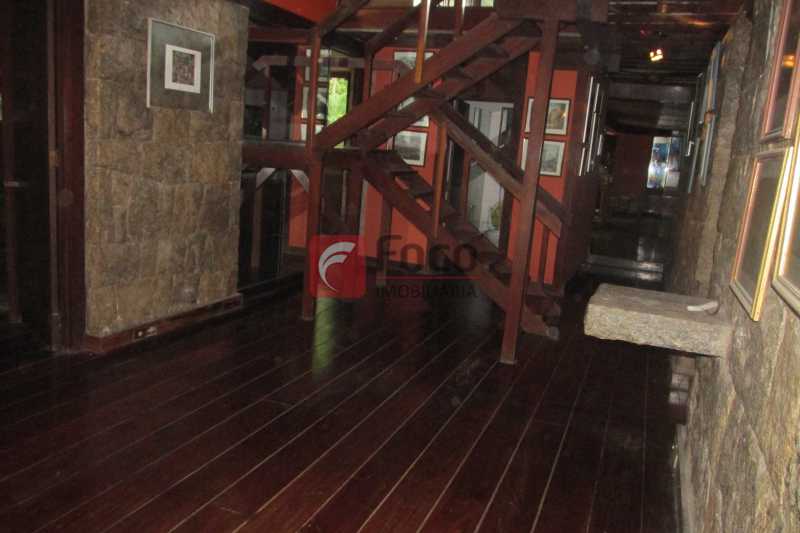 Conheça SALA ÍNTIMA 2 do imóvel - Casa à venda Rua Engenheiro Alfredo Duarte, Jardim Botânico, Rio de Janeiro - R$ 3.500.000 - JBCA40041 - 8 SALA ÍNTIMA 2 - 8