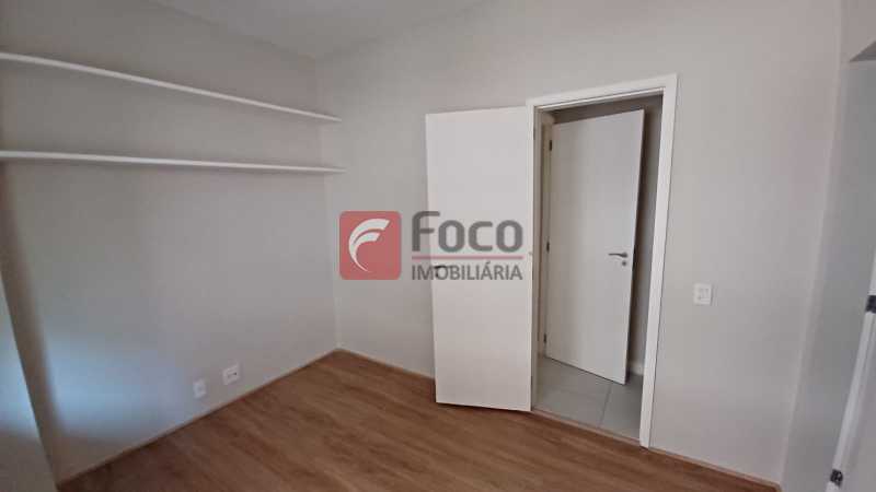 Conheça 6 do imóvel - OPORUNIDADE 2 SUITES 1 VAGA TODO REFORMADO !! - JBAP21698 - 13 6 - 13