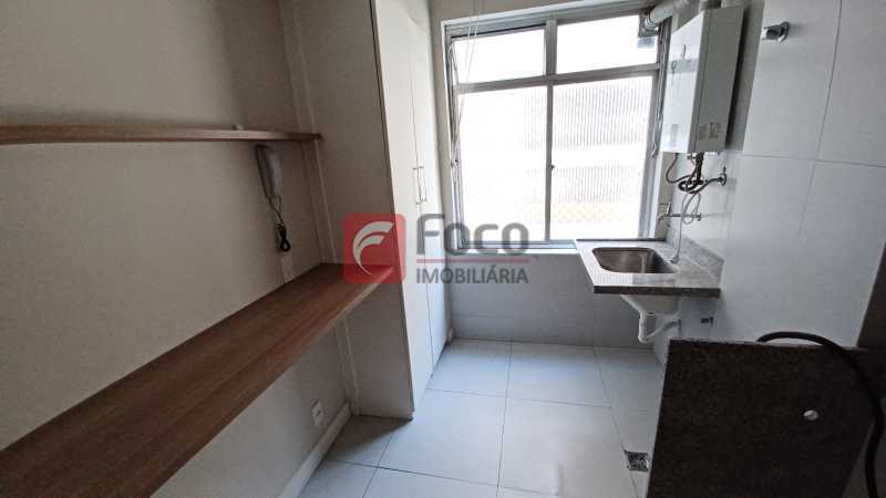 Conheça 13 do imóvel - OPORUNIDADE 2 SUITES 1 VAGA TODO REFORMADO !! - JBAP21698 - 24 13 - 24