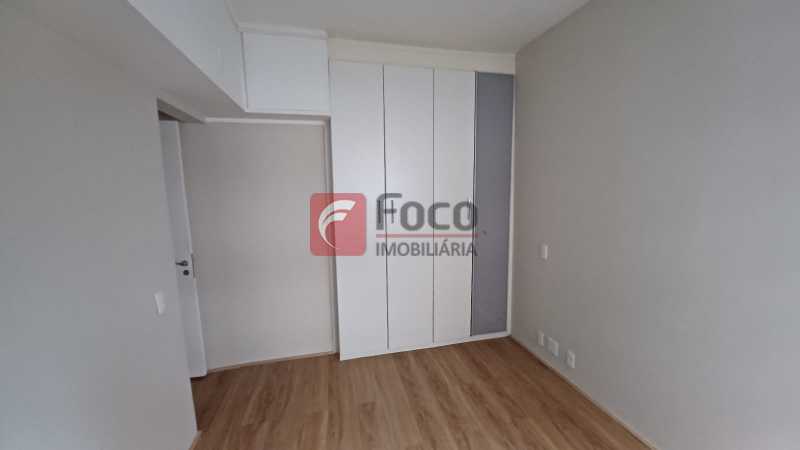 Conheça 15 do imóvel - OPORUNIDADE 2 SUITES 1 VAGA TODO REFORMADO !! - JBAP21698 - 22 15 - 22