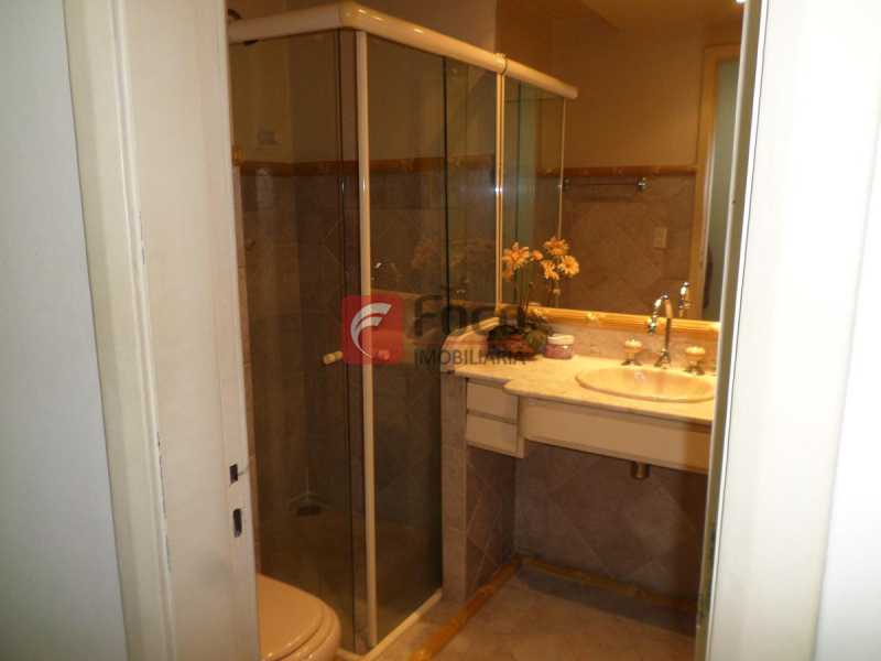 Conheça BANHEIRO SOCIAL do imóvel - Apartamento à venda Rua Constante Ramos, Copacabana, Rio de Janeiro - R$ 2.200.000 - FLAP40545 - 16 BANHEIRO SOCIAL - 16