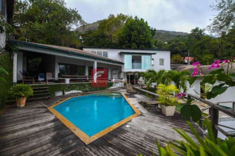 Conheça Piscina do imóvel - Casa em Condomínio à venda Rua Poeta Khalil Gibran, Itanhangá, Rio de Janeiro - R$ 3.800.000 - JBCN40007 - 16 Piscina - 16