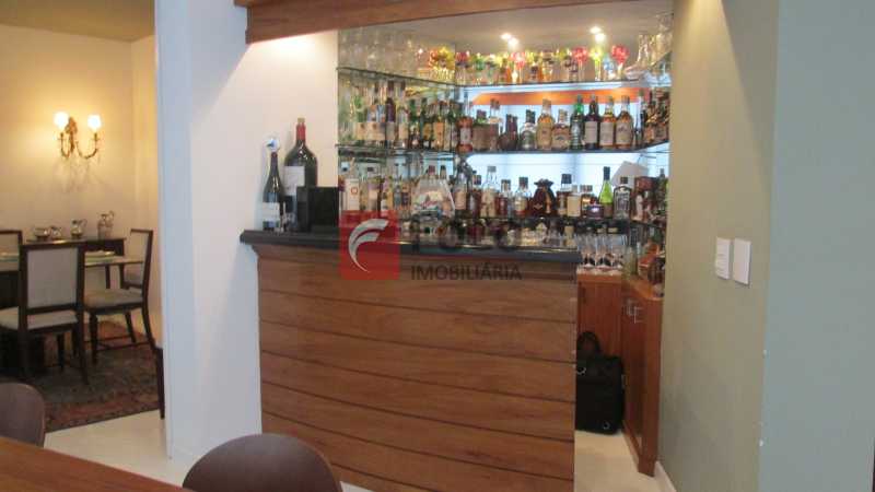 bar - 9