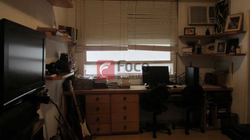 Suite 2 - 27