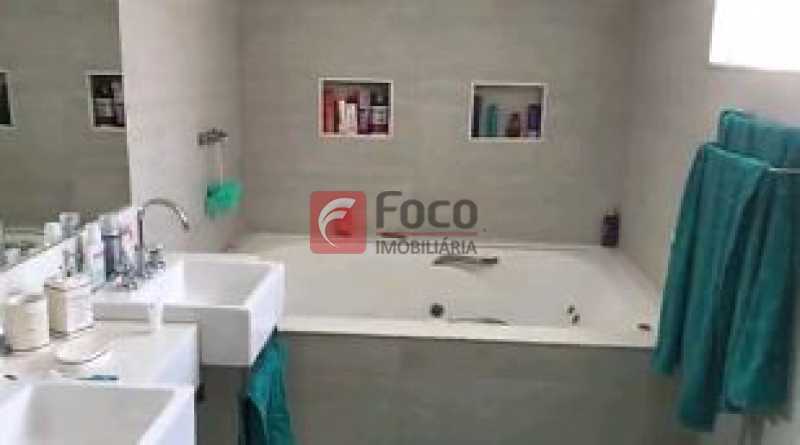 BANHEIRO SUÍTE - 14