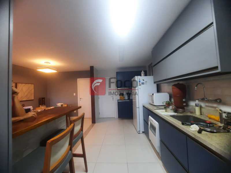 Conheça 20250430_165315 do imóvel - Oportunidade !!Entrar e morar, todo reformado proximo ao Clube Piraque !!! - JBAP21248 - 11 20250430_165315 - 11