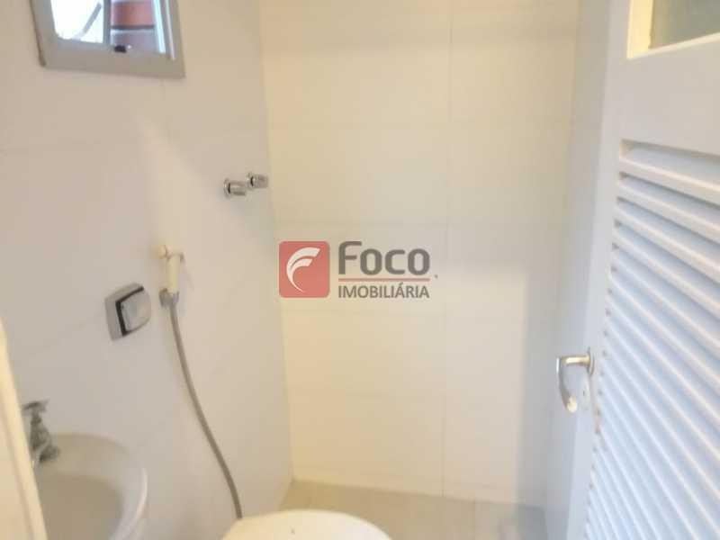 Conheça BANHEIRO DE SERVIÇO do imóvel - Apartamento à venda Avenida Epitácio Pessoa, Lagoa, Rio de Janeiro - R$ 1.400.000 - JBAP21259 - 17 BANHEIRO DE SERVIÇO - 17