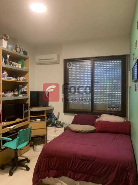 QUARTO - 11